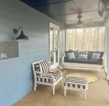 Charming 3 BR, 2 Bath cabin located in quiet Clifftops and close to Sewanee