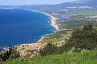 Comfort apartment with air conditioning, TV and washing machine in a quiet location