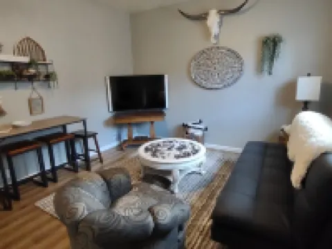 Amazing Home and Central to your needs. Hotels in Rexburg