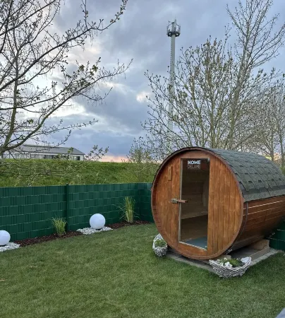 Schnuckeliges Ferienhaus für die Ganze Familie mit Hund Отели рядом с достопримечательностью «ev. luth. Heilig-Kreuz Kirche Pakens/Hooksiel»