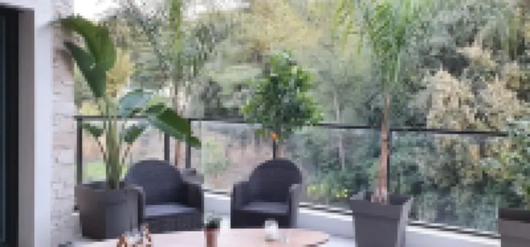 BEL Appartement Avec Terrasse Dans Residence Recente DE Standing Hotels in Saint-Mandrier-sur-Mer