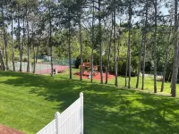 Adorable, updated condo.  Walk to Weirs Beach. Near Bank of N.H.Pavilion.