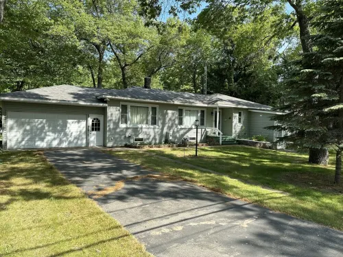 Caseville cottage with beach access