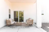 Newly Built Home with Mountain Views perfect for your next Desert Escape