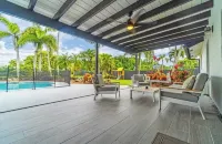 Stunning Villa with private pool on Tropical half acre of Paradise
