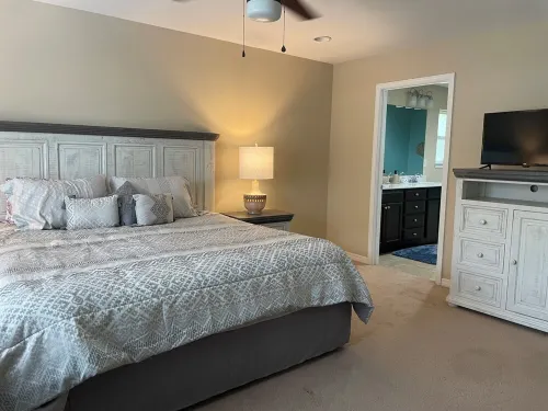Private POOL with FUN Indoor & Outdoor Spaces - Minutes to the Beach