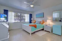 Eldorado Gem. 1 Minute Walk to the Goregrous Beach at Clearwater Beach North.