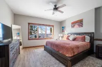 Lax Lake View Retreat