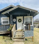 The Blue House - Central location!