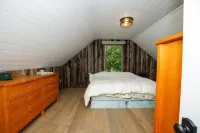 Camp Quality Time on Wilson Lake 3-bedroom, hot tub Hotel a Wilton