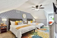 GA’s Peaches - Where Modern Meets Southern Comfort