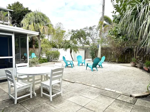Renovated 2bed / 1bath North End of Anna Maria, 2min walk to the beach