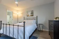 Beach Chic Retreat! Отели рядом с достопримечательностью «Amelia Island Historic District»