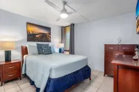 Partial ocean view, AC in all rooms, Smart TV, Beach across the street!