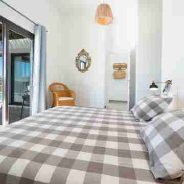 A Special Offer Villa with pool of 150m2. Rooms