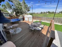 Serene 3bd House with Private Backyard Oasis Hotels near Rock AG Church