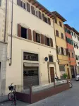 Top floor with garden bordering the historic city walls in San Niccolò district. Hotels in San Niccolò