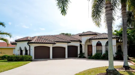 Royal Palms - 4BR/4 BA Luxury Home w/ Pool & Spa