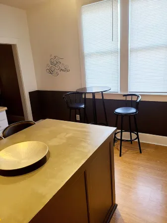 Relax Inn this Knotty & Nice entire Home