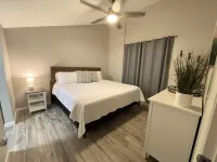 Cozy FarmHouse • EntireApt 1-Bed/1-Bath 마운틴 밸리 공원 주변 호텔