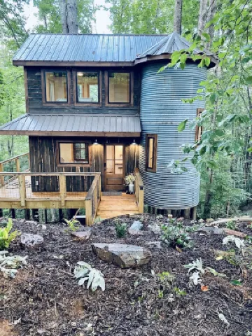 Tech Time: Secluded Treehouse Overlooking Creek