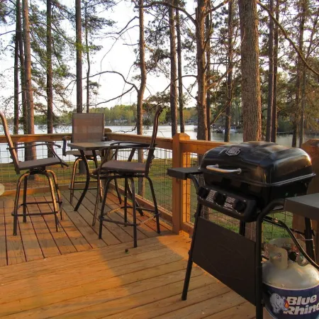 Nice cottage located on Lake Sinclair.   Lots of room with great views