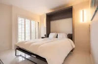 TOP FLOOR 'PENTHOUSE' 2BED/2BATH