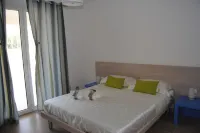 Villa Edori - Garden of the Laurels