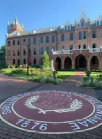 Modern 3 BR house in Belmont 貝爾蒙特酒店