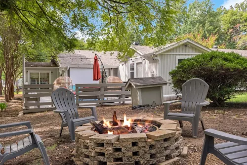 Kid Friendly-Boat Ramp-Outdoor-Projector-Community Pool Access