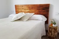 New rehabilitated house with pool, 10 minutes from the beach
