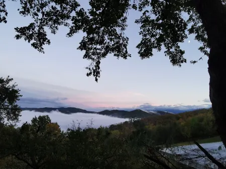 *Le RUCHER* pleasant chalet with mountain views