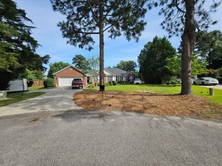 Sam's Place.  Updated Listing!  Relax in the Hot Tub after a Day of Golf!