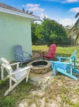 Beautiful House Sleeps 12 - Hot Tub - Breakfast - Walk to Beach Hotels near Rick Seltzer Park