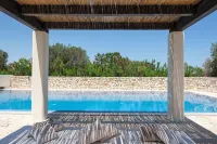 Luxury family villa to relax in with large pool -  Ferienhäuser