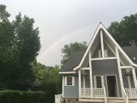 Cozy, Comfortable, Swiss Chalet on Big Fish Lake