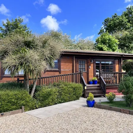 Cherry Lodge, Cedar Springs, Self Catering Log Cabin, Heacham,Close to the Beach