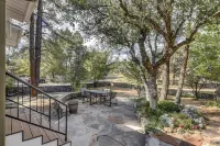 3 Bathrooms! Walk to Dwntwn!