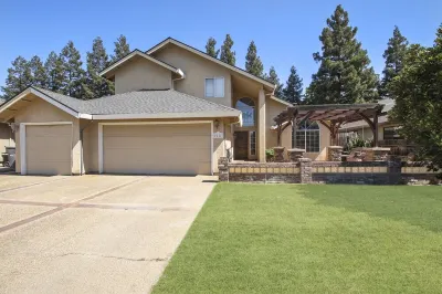 Casa de Lodi - Cozy Home Close to Vineyards Michael David Vineyards附近的飯店