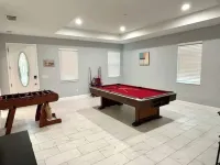 Modern Luxury Retreat - 10PPL Hotels in Lake Magdalene