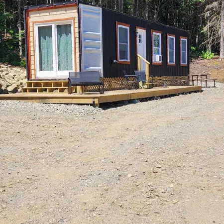 Cozy Cabin in Lovely Errol with Direct Trail Access, Close to Town (Cabin 2) Отели в г. Эррол