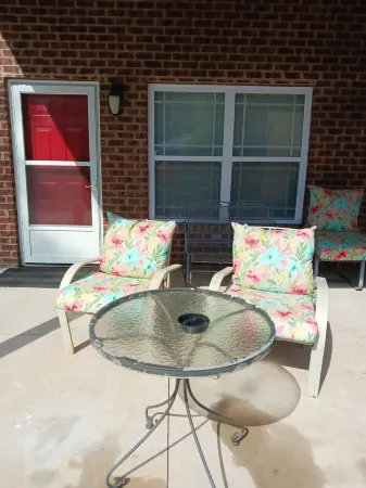 Private Lakeside Apartment