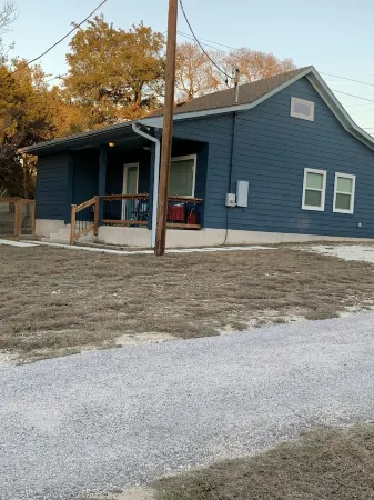 2 wooded acres on beautiful Lake Travis!