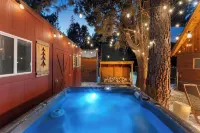 Cozy Modern Cabin with Lofted Bedroom in brilliant Big Bear