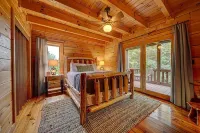 Cabin with 3 Bedrooms, Game Room, Sunrise & Mountain Views!