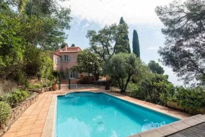 La Malpagne Villa 400m2 Pieds Dans L'eau