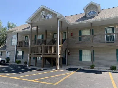 Family fun, fishing, golfing, Cozy Condo located near all Branson has to offer!! Hotel in zona The Runaway at Branson Mountain Adventure Park
