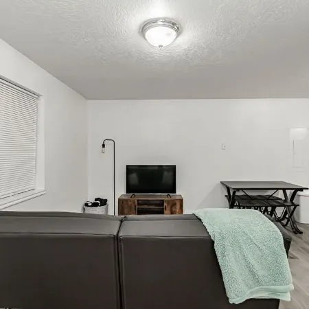 Cozy 2br- 3 blocks from BYU-Idaho