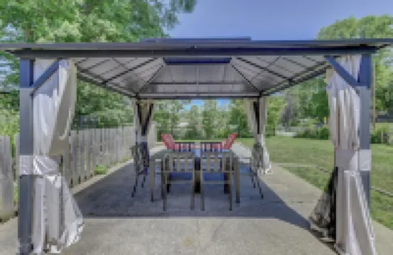 A cozy home between the Indiana Dunes and town of Chesterton.