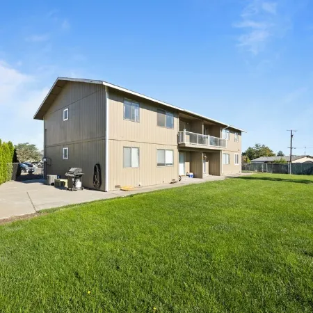 Central Location D in Cul de Sac, 2 Bedroom, 1 Bath-Sleeps 6, Pets Allowed
